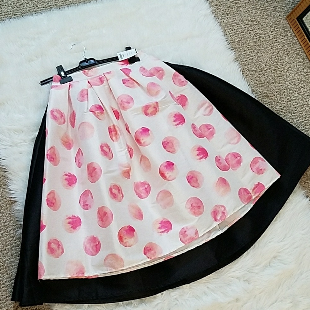 Statement skirts MAKE AN OFFER